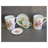 Tea Cups & Saucer