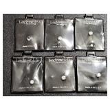 Faceted cubic zirconia (CZ) loose stones