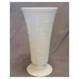 vtg Indiana Glass Harvest Grape milk glass vase