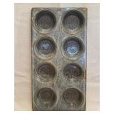 vintage gray graniteware 8-cup muffin tin
