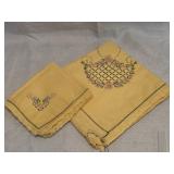 Vintage embroidered tablecloth & napkins-as is