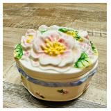 4ï¿½ Ceramic dish