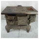 Antique Cast Iron Salesman Sample Queen Stove