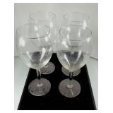 4 wine Glasses