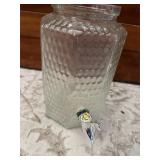 Decanter W/ Spout no lid