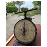 Vintage Mechanical Scale