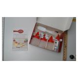 Betty Crocker 11-Piece Cake Decorating Set