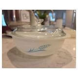 Vintage PYREX Blue Wheat Pattern 1.5 Quart Dish  - Top Handle is Chipped