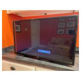 LG Flatscreen TV - no remote - 32”