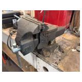 Lapin 616 Table Vise - buyer must bring tools to remove from table
