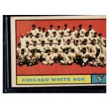 1961 Topps #7 Chicago White Sox
