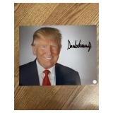 PRESIDENT DONALD TRUMP SIGNED PHOTO W/ COA