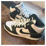 Size 12 - Nike Dunk SP High Spartan Green White...