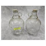 PAIR OF VINTAGE WHITE HOUSE VINEGAR QUART JARS