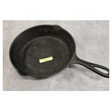 8' CAST IRON NO. 5 FRYING PAN