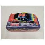 ACTION 1:24 JEFF GORDON DIECAST STOCK CAR