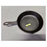 8' CAST IRON NO. 5B FRYING PAN