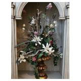 40' FLOWER ARRANGEMENT W/ VASE