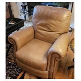 THOMASVILLE TAN LEATHER RECLINER