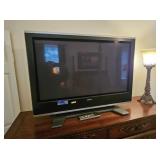 TOSHIBA 42' PLASMA TV W/ REMOTE