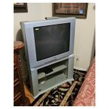 SONY WEGA 32' TV W/ REMOTE