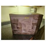 46- PC. GIBSON CLIFTON CHINA SET