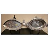 PAIR OF 18' ALUMINUM FISH TRAYS