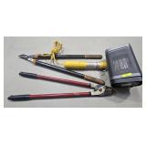 PRUNING SHEARS, DROP LIGHT, AND SPACE HEATER LOT