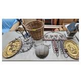 LOT OF ASST. OUTDOOR & INDOOR HOME Dï¿½COR