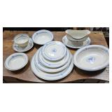 ~67 PCS. LUMBERTON IVORY CHINA 'PURITAN'