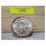 2001 AMERICAN SILVER EAGLE, UNC