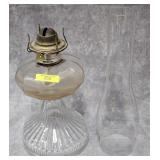 ANTIQUE 10' GLASS OIL LAMP