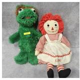 VINTAGE RAGGEDY ANN & OSCAR THE GROUCH PLUSH LOT