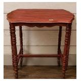 ANTIQUE MAHOGANY LAMP TABLE