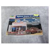 REVELL HIGHWAY SCENES '57 NOMAD MODEL