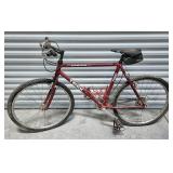 TREK 7000 MOUNTAIN BIKE