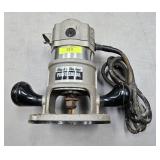 BLACK & DECKER PROFESSIONAL PLUNGE ROUTER