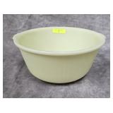 9' HAMILTON BEACH VASELINE CUSTARD MIXING BOWL