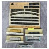 LOT OF REVELL & BACHMANN N-GAUGE TRAIN ITEMS