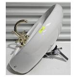 19'X18' WESTERN RIMLESS PORCELAIN SINK W/ FIXTURES