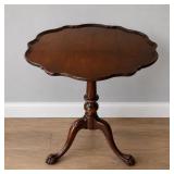 ANTIQUE MAHOGANY TILT TOP PIE CRUST TABLE