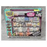 HERSHEY MINIVERSE FOOD SET