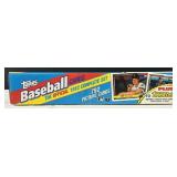 1992 TOPPS FACTORY SET WITH 10 TOPPS GOLD INSERT P