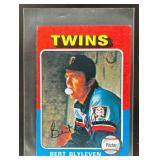 1975 TOPPS MINI BERT BLYLEVEN #30 MINNESOTA TWINS