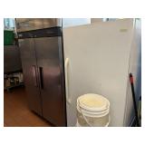 Upright 1Dr freezer