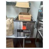 Vollrath HD counter top electric food warmer drain