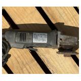 Black & Decker 4-1/2' Angle Grinder 110v Test-GOOD