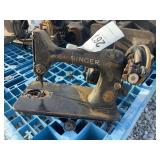 Singer Industrial Sowing Machine