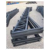 40' Trusses with knee brace, no overhang. 24' purlin spacing. For 8'x8' post.