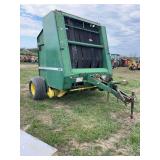 John Deere 530 Hay Roller